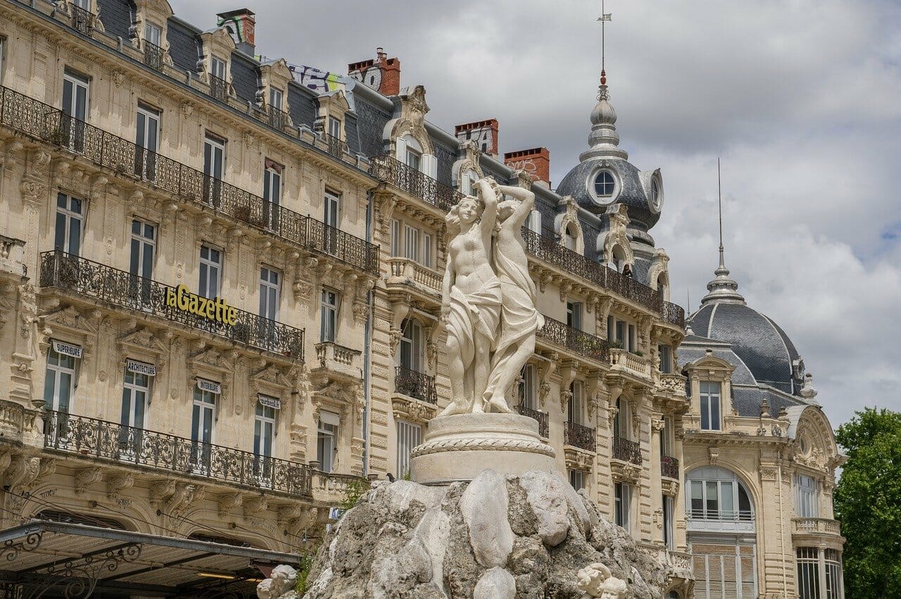 montpellier business school MBS rentrée septembre 2020 bachelor PGE MSc Master of Science cours en ligne distanciel présentiel