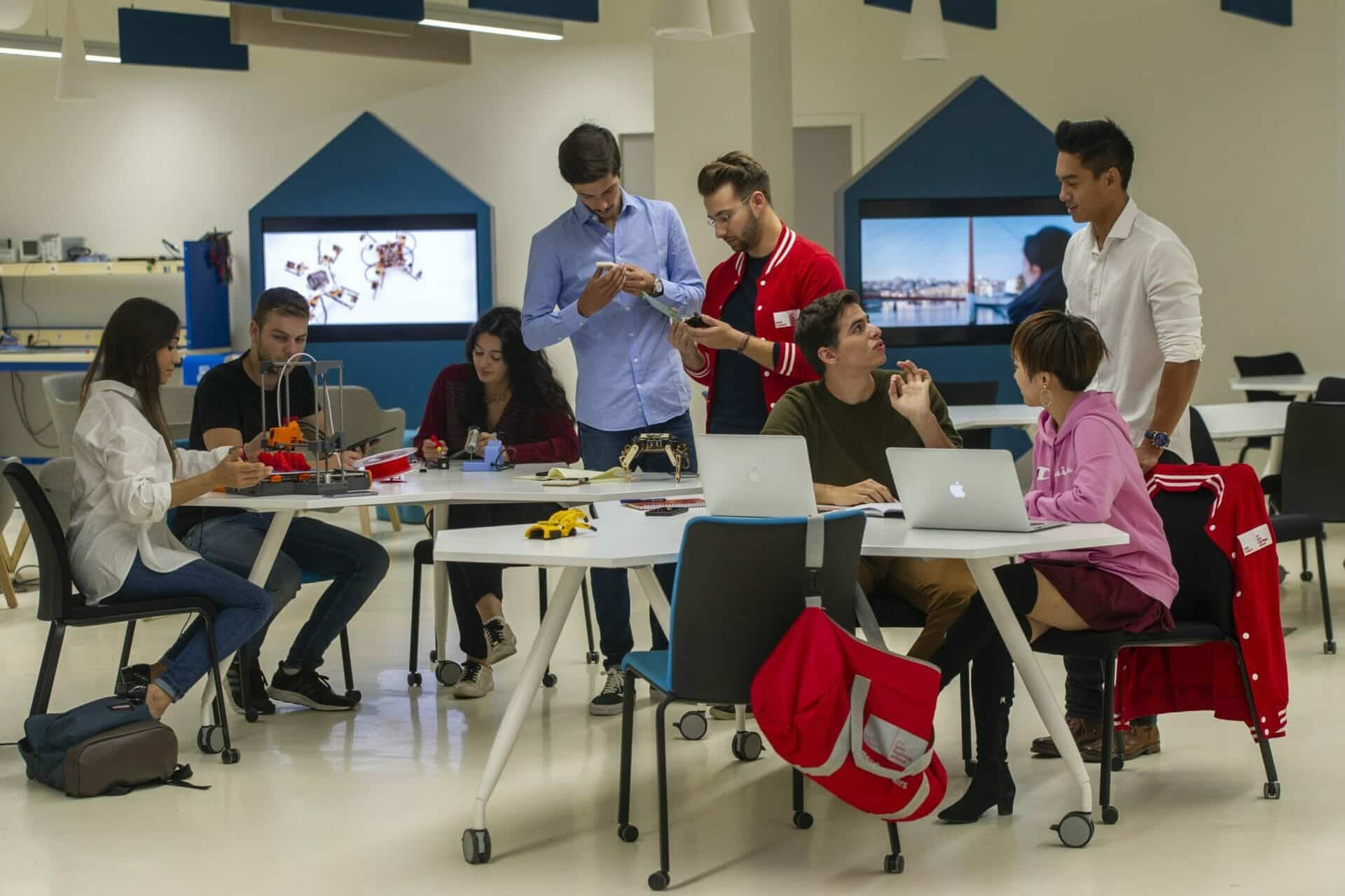 Emlyon