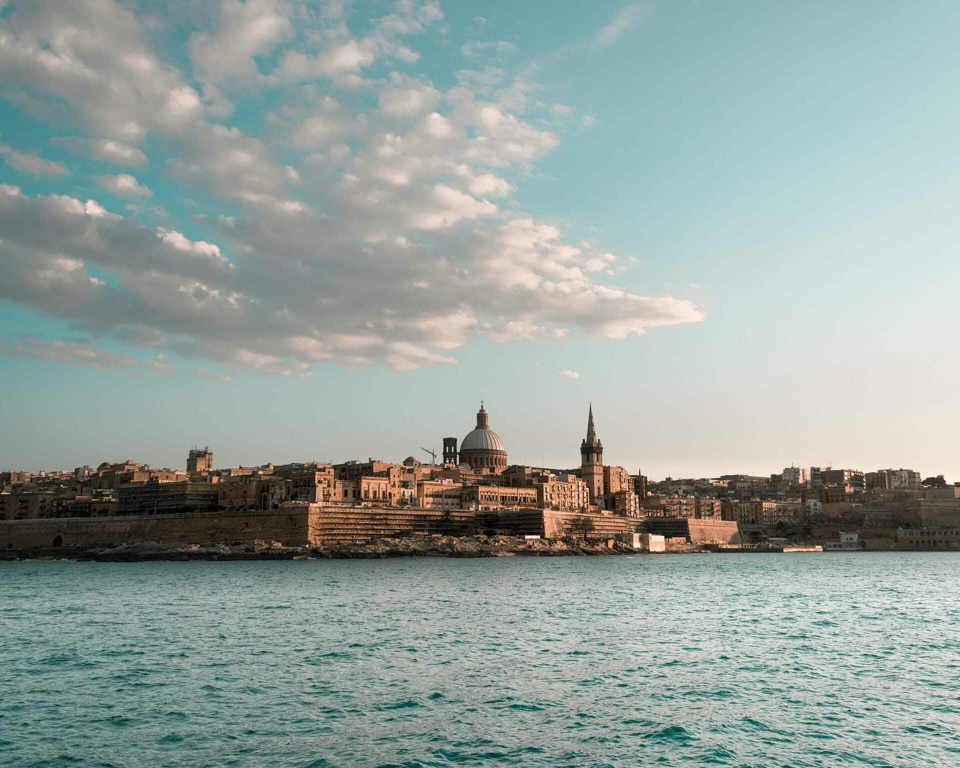 salaire moyen malte la valette sliema