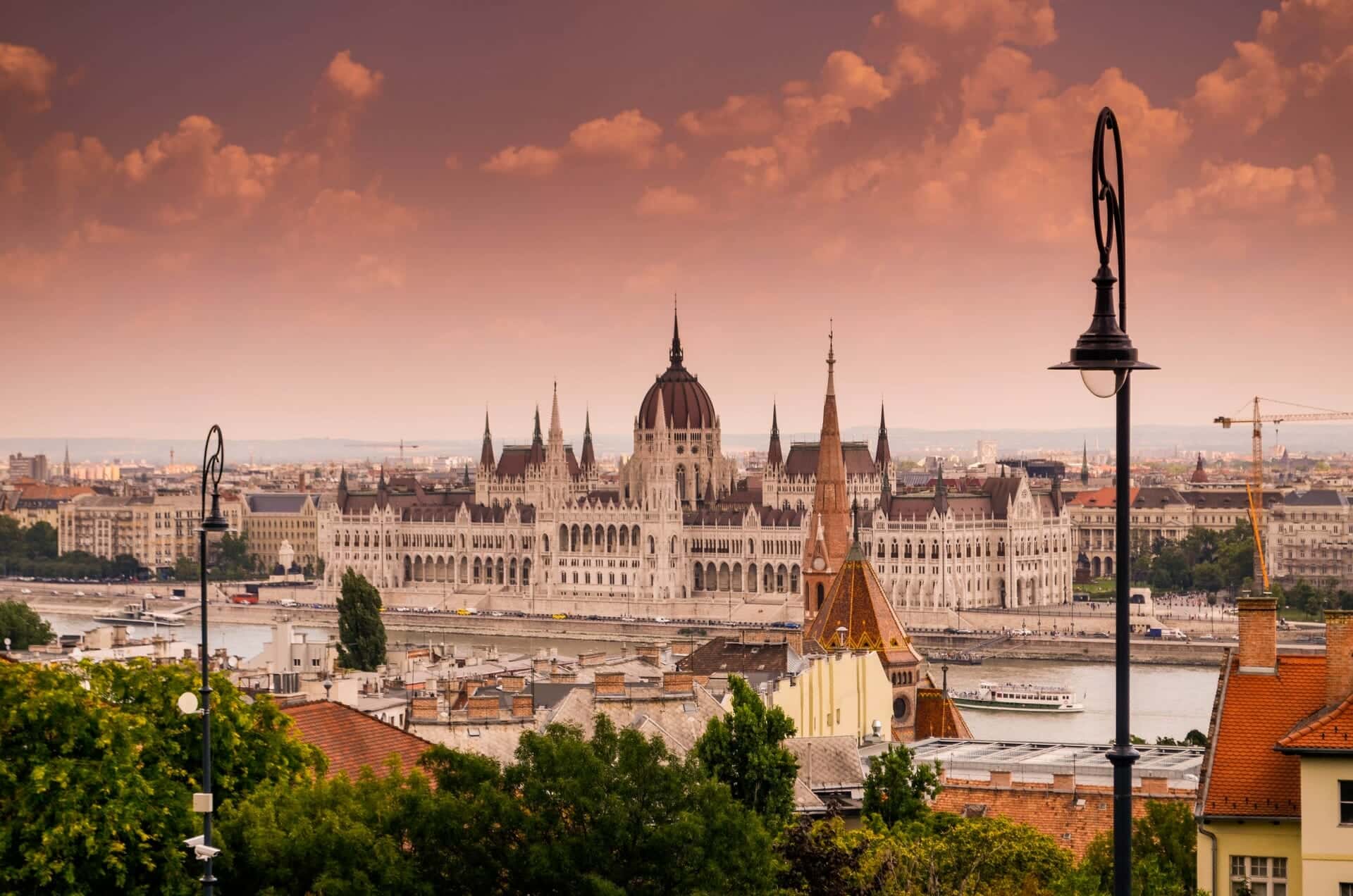 budapest hongrie salaire moyen