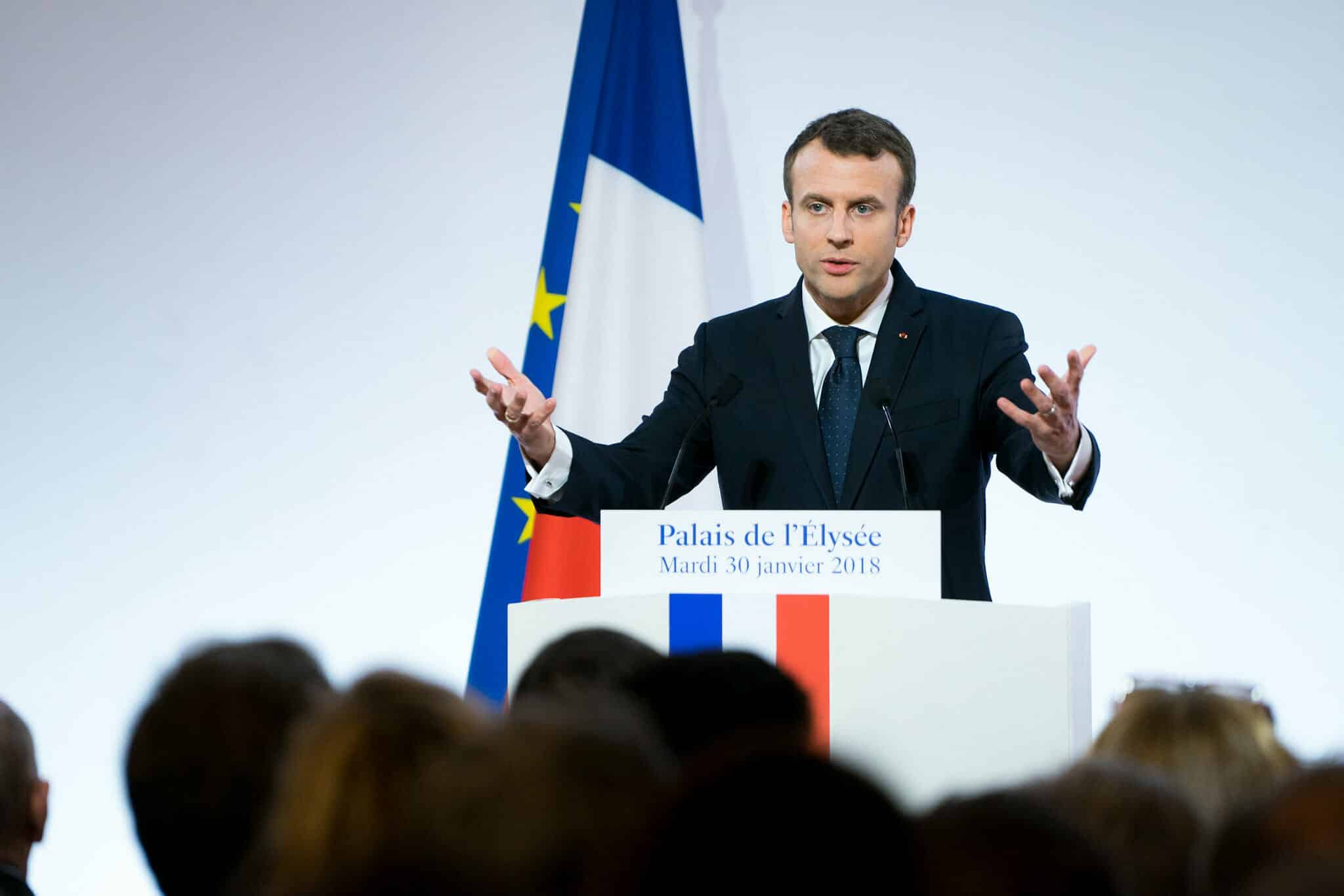 Emmanuel Macron fortune études