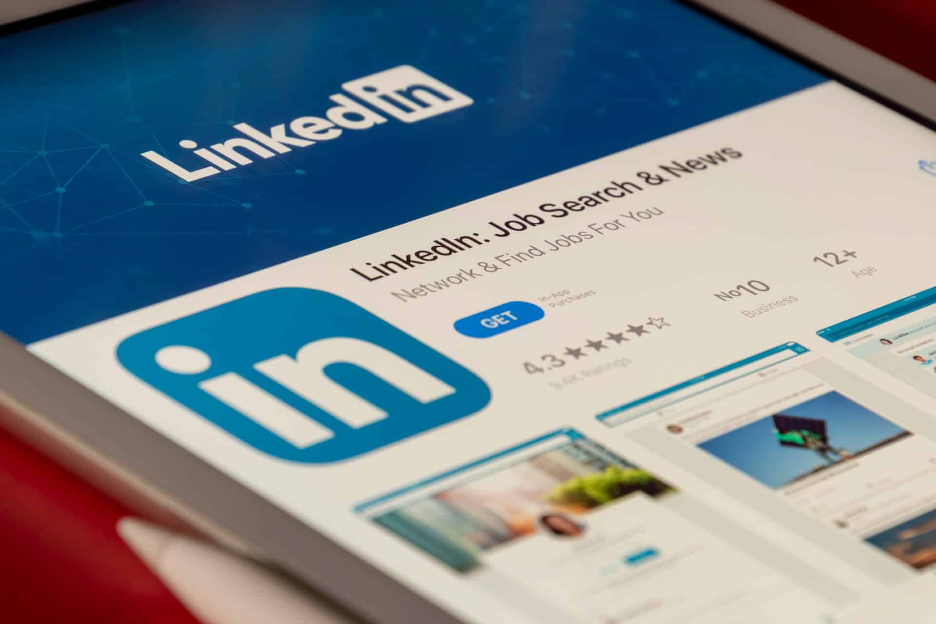 linkedin recrutement soigner profil