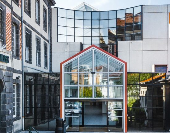 esc clermont façade