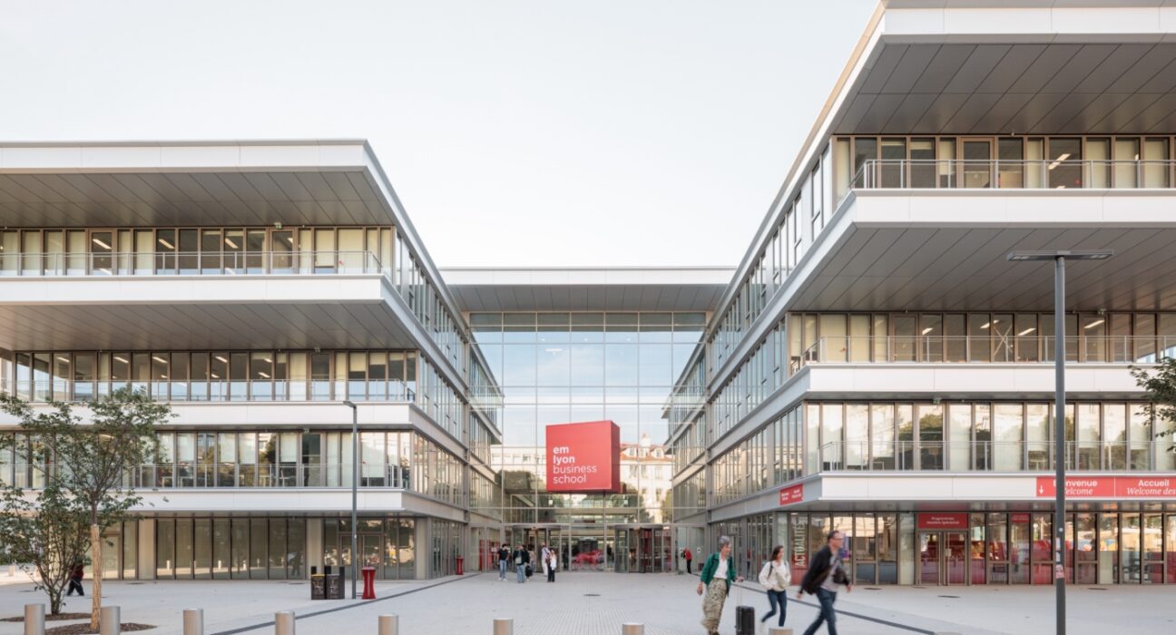 emlyon